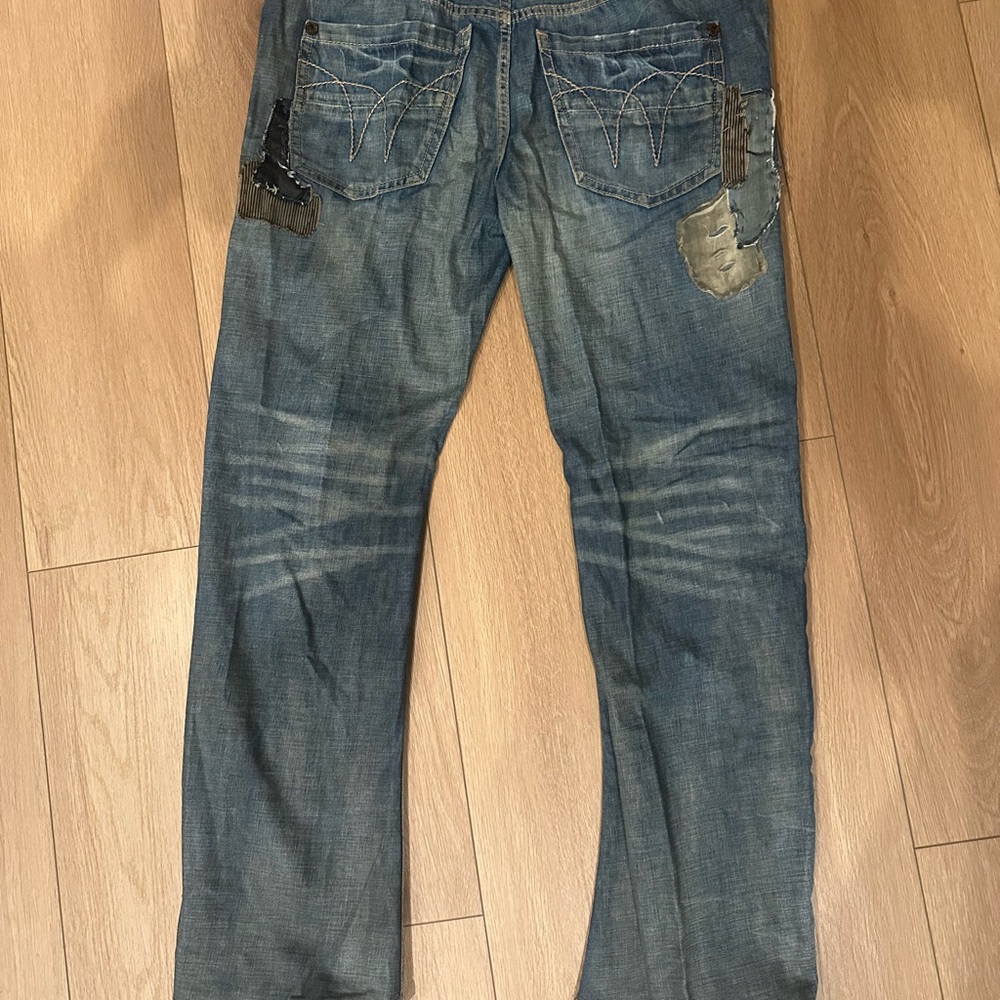 Men's Distressed Patchwork Jeans - Picture 3 of 6